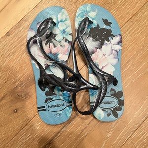 NEW Havaianas Flip flops